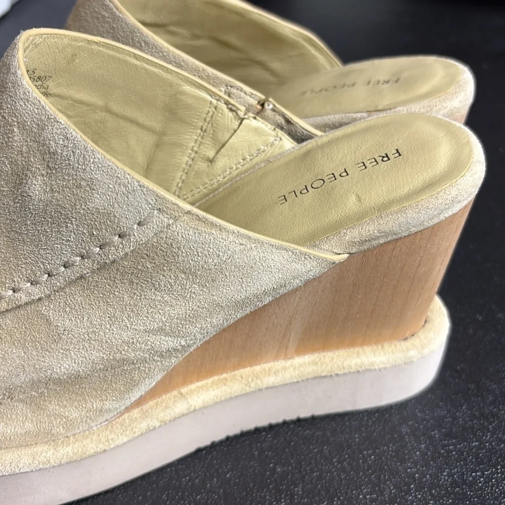 Free People Chunky Wedges Sandals Suede Tan Leather Slide Heel Shoes 8 1/2